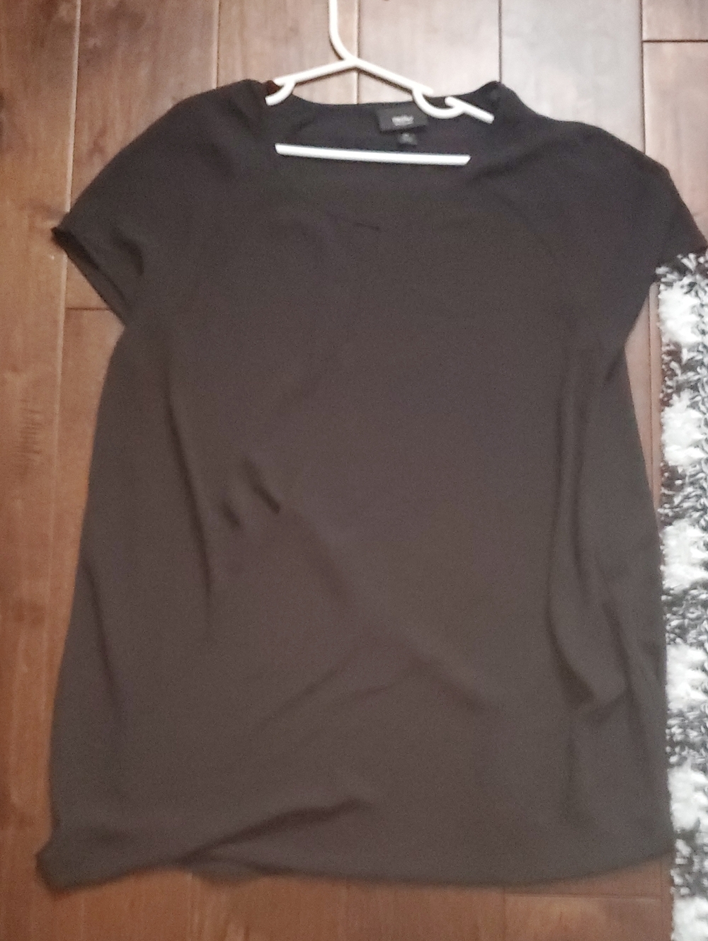 Mossimo  Black Short-Sleeve Crewneck Top
